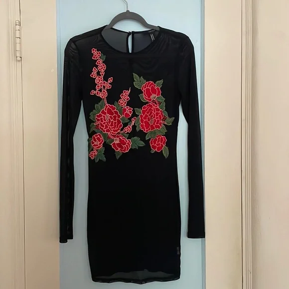 Forever 21 black hot sale dress with red flowers